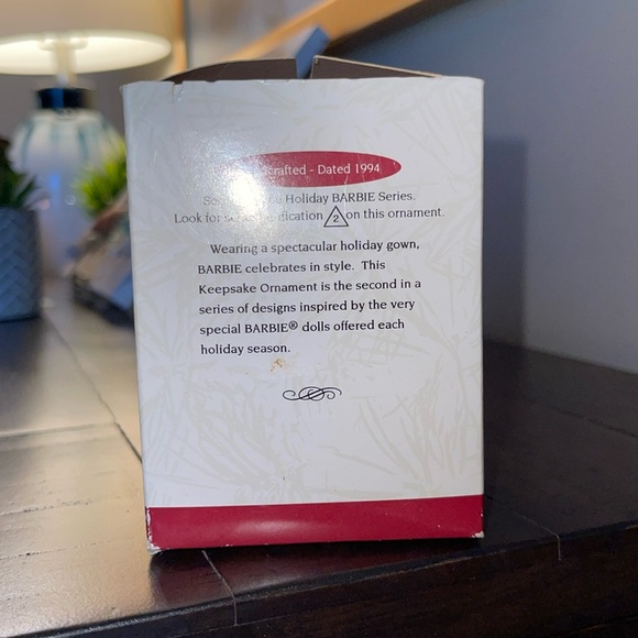 1994 Hallmark Holiday Barbie Ornament - Picture 5 of 6